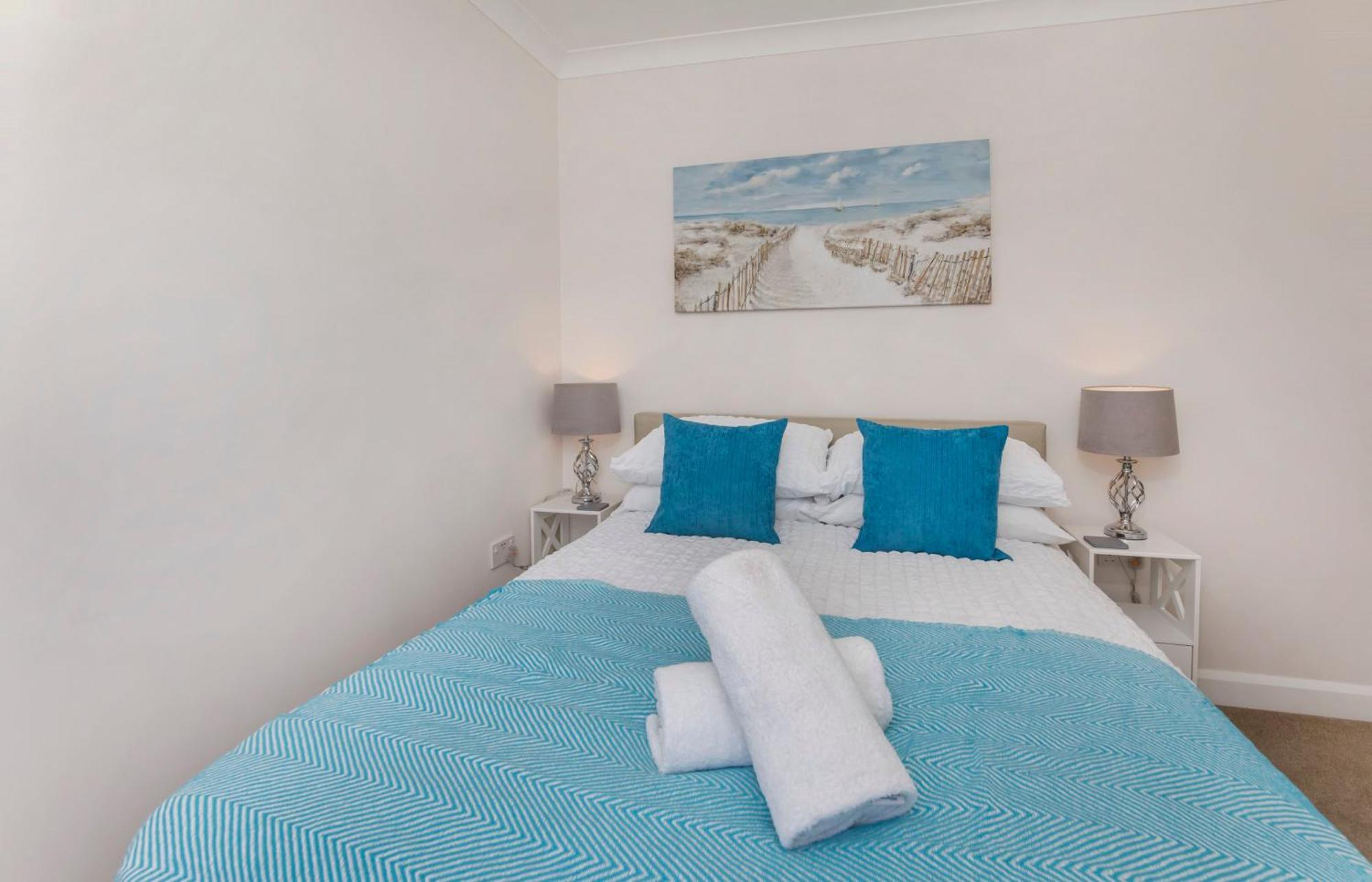 The Burton York 3 Bedroom House Sleeps 6 Eksteriør billede